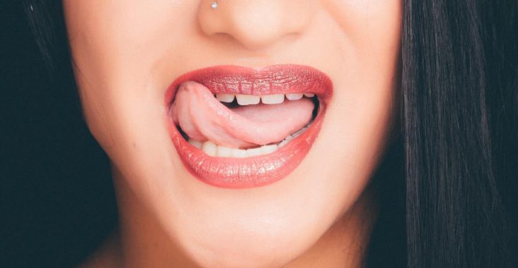 Przerwa między zębami - jak usunąć